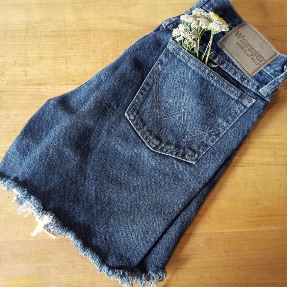 Wrangler cutoff shorts